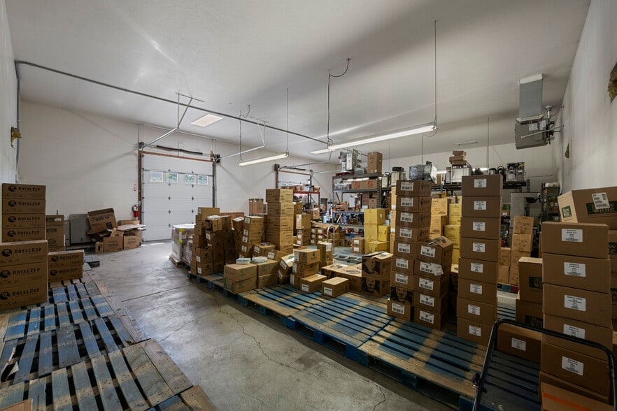 More Photos Of 216 W 4860 S, Salt Lake City Service For Sale