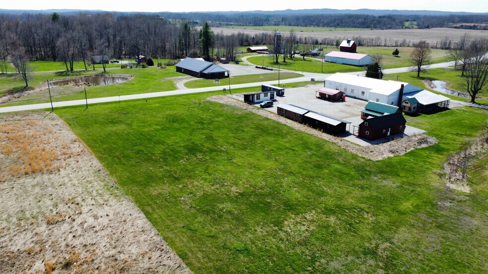 More Photos Of 677 S Cardinal Ln, Scottsburg Industrial For Sale