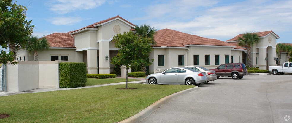 More Photos Of 12530-12538 W Atlantic Blvd, Coral Springs Medical For Lease