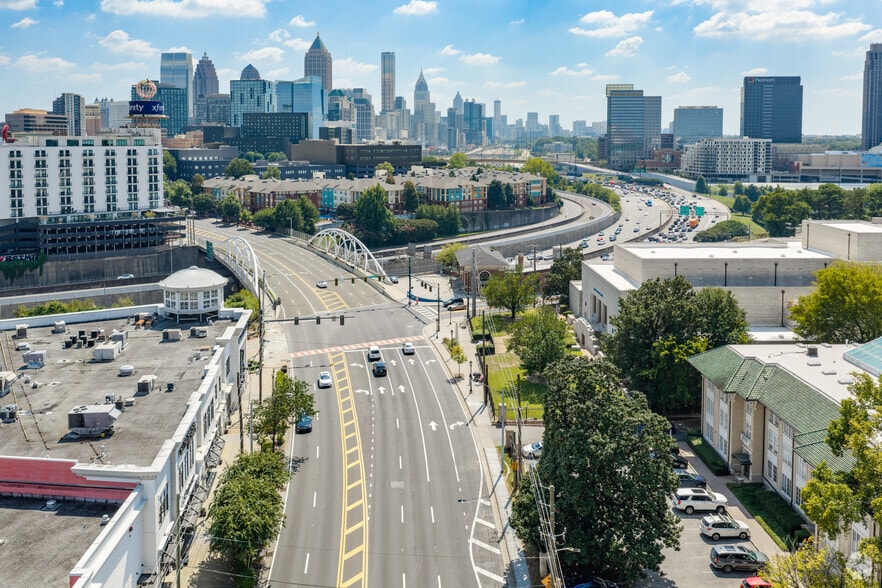 More Photos Of 1708 Peachtree St NW, Atlanta Medical For Sale