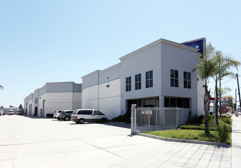 Primary Photo Of 10018 Lower Azusa Rd, El Monte Warehouse For Lease