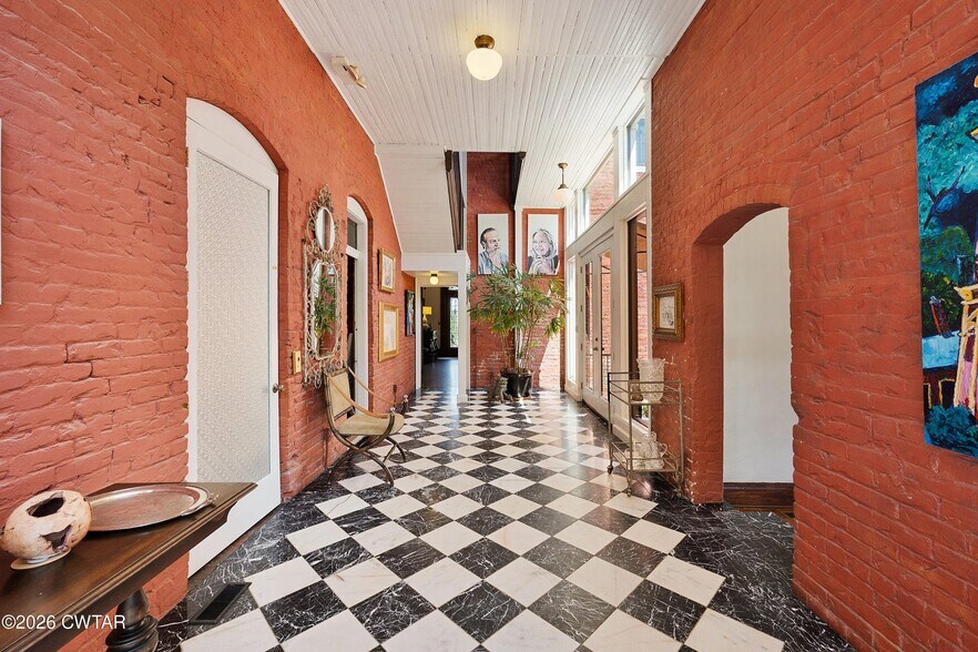 More Photos Of 428 N Cumberland St, Jackson Specialty For Sale