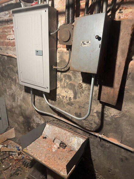 More Photos Of 5001 S Hermitage Ave, Chicago Religious Facility For Sale