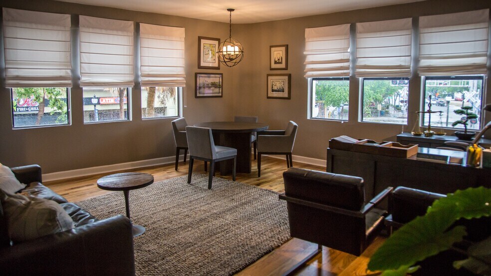 More Photos Of 927 E New Haven Ave, Melbourne Office For Lease