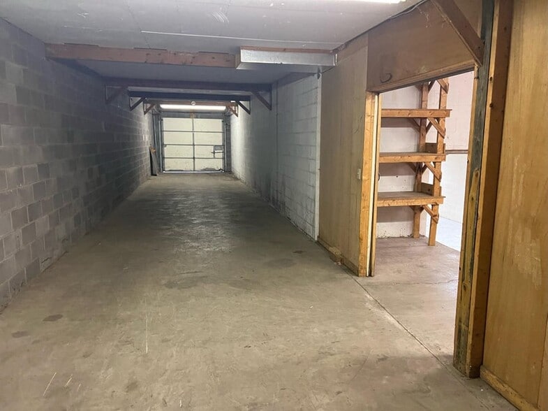 More Photos Of 868 State Route 3 and 12, Hinton Flex For Sale