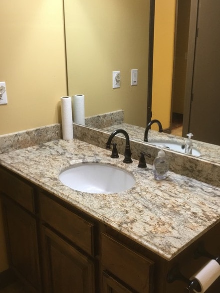 More Photos Of 920 E Main St, Mesa Office For Lease