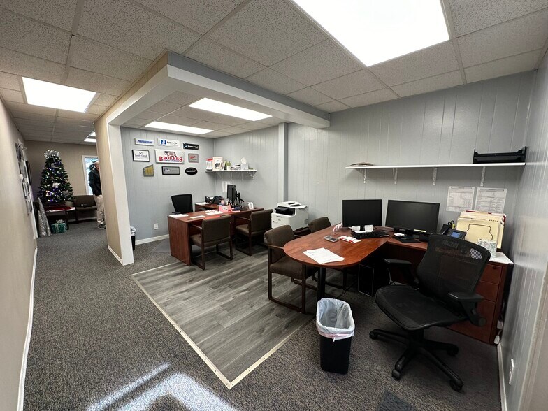 More Photos Of 3325 A St, Lincoln Office For Sale