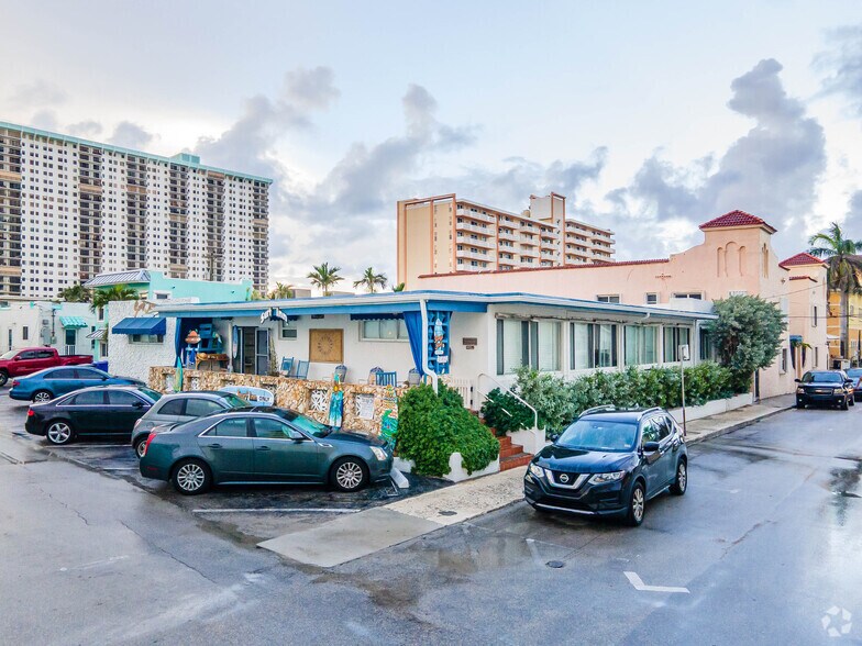 Primary Photo Of 308 Monroe St, Hollywood Hotel For Sale