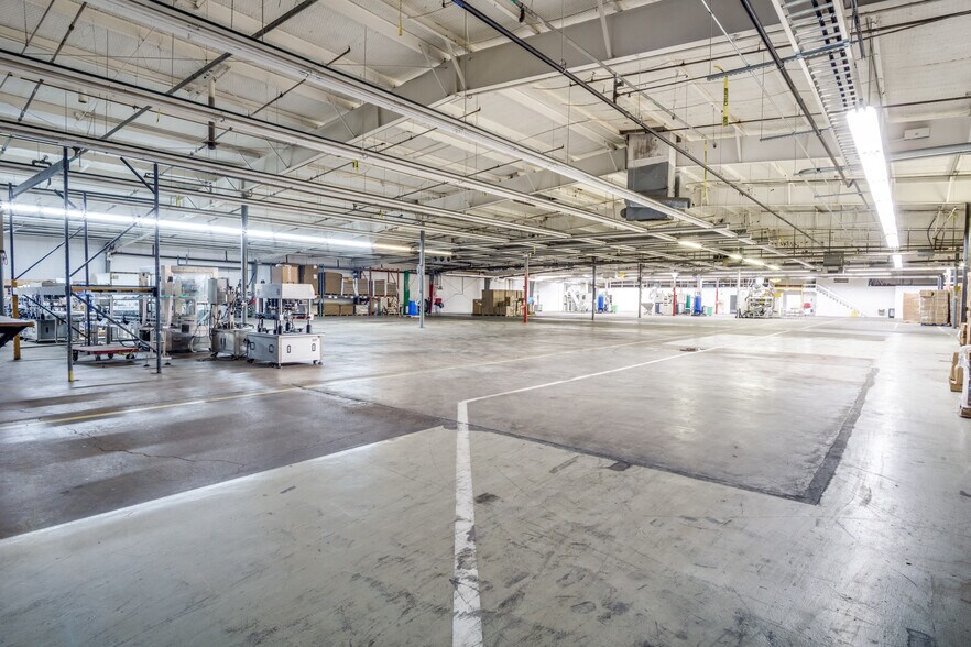 More Photos Of 338 Cliff Dr, Graham Manufacturing For Lease