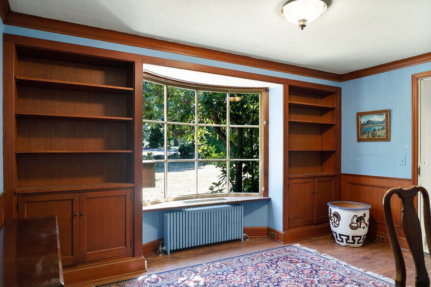 More Photos Of 3026 Marine Dr, Bremerton Specialty For Sale