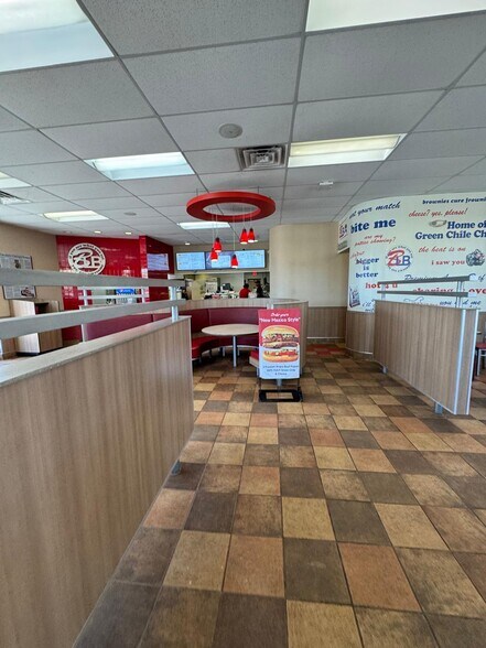 More Photos Of 7122 Gateway Blvd E, El Paso Restaurant For Lease