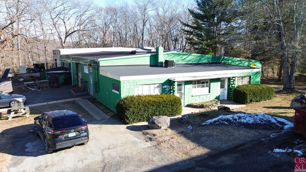 More Photos Of 10 Denlar Dr, Chester Manufacturing For Lease