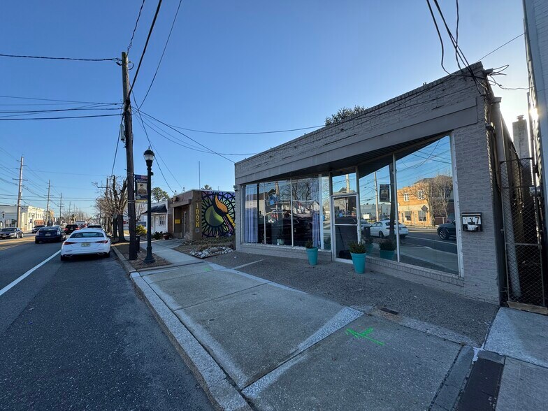 More Photos Of 117 N Black Horse Pike, Runnemede Storefront Retail Office For Sale