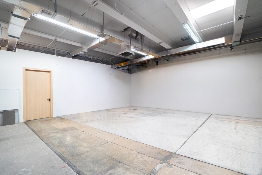 More Photos Of 2047 NW 24th Ave, Miami Warehouse For Sale