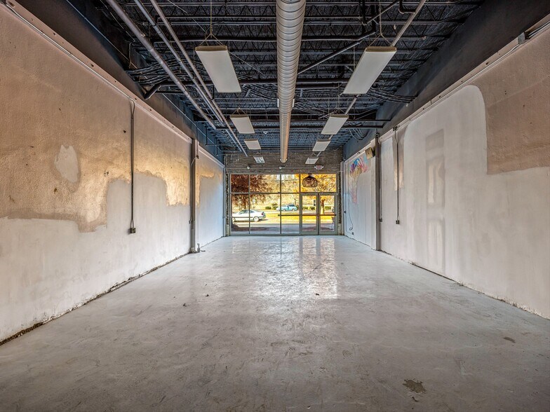 More Photos Of 408 Depot St, Asheville Medical For Sale