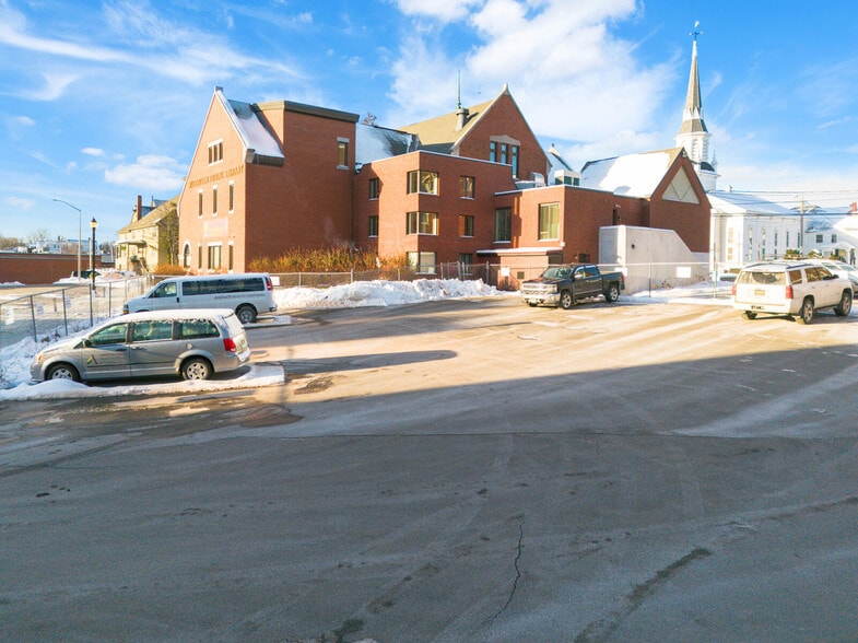 More Photos Of 180 Main St, Waterville Storefront For Lease