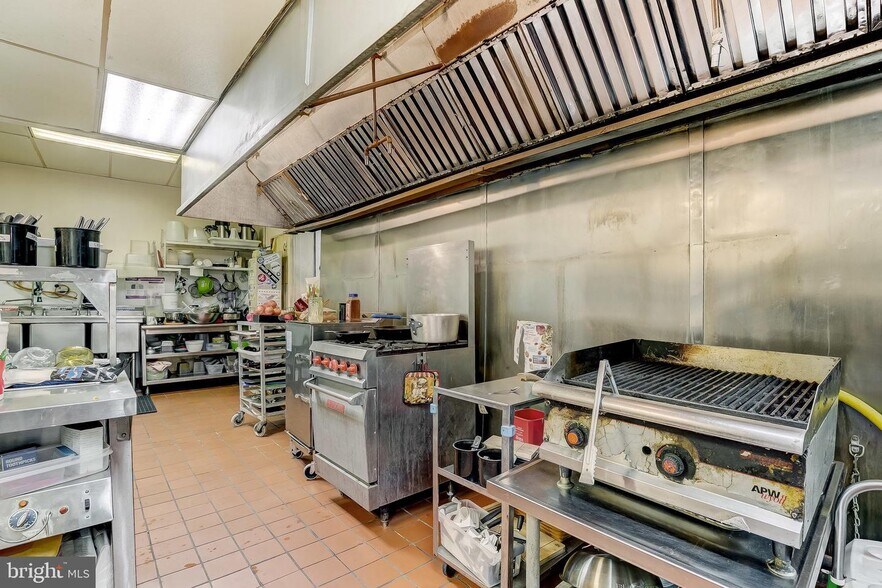 More Photos Of 1125 S Charles St, Baltimore Storefront Retail Residential For Sale