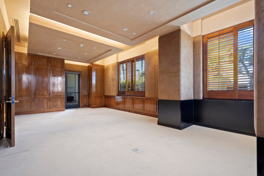 More Photos Of 17622 Armstrong Ave, Irvine Research And Development For Lease