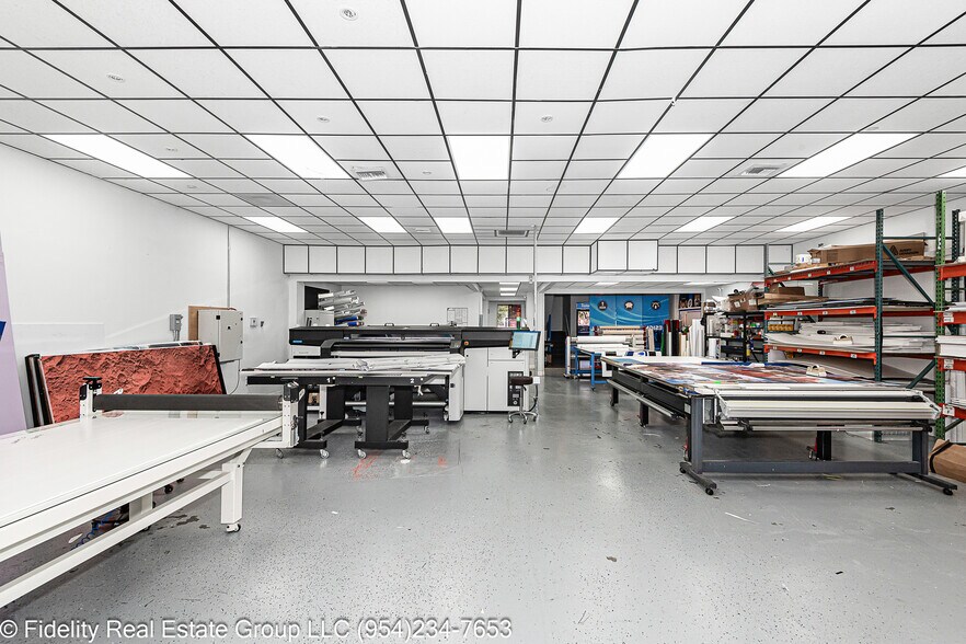 More Photos Of 3650 Coral Ridge Dr, Coral Springs Light Manufacturing For Sale