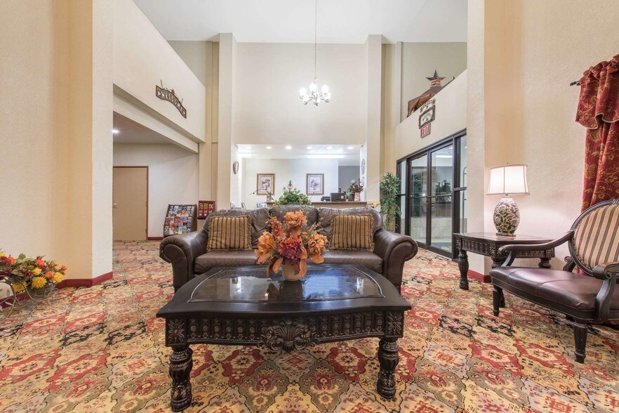 More Photos Of 4397 Sayles Blvd, Abilene Hotel For Sale