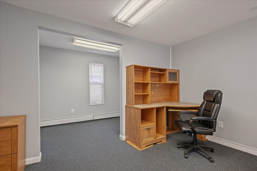 More Photos Of 1919 Morrie Ave, Cheyenne Office For Lease