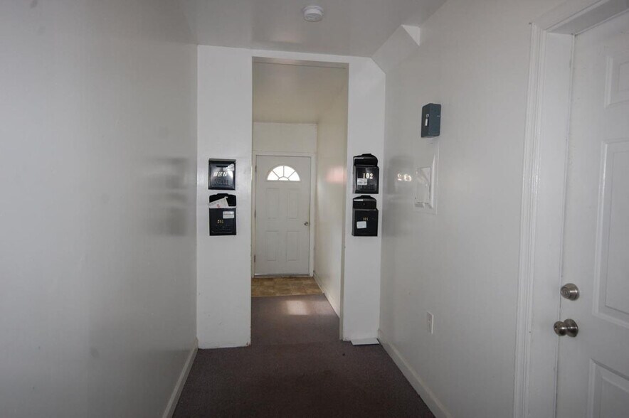 More Photos Of 293 4th Ave, Quantico Apartments For Sale
