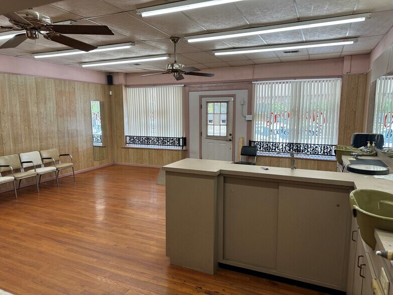 More Photos Of 56 Groce Rd, Lyman Storefront For Sale