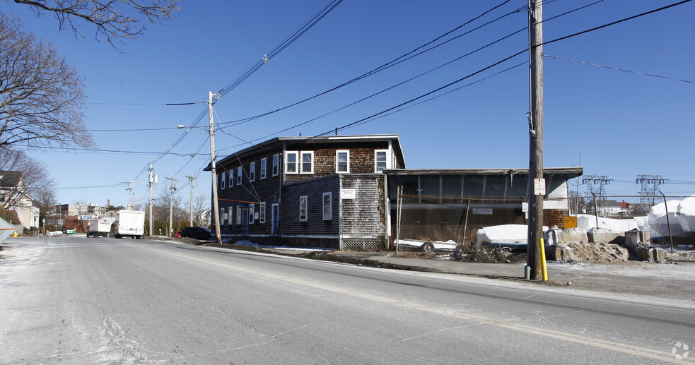 More Photos Of 1 Jefferson Ave, Salem Warehouse For Sale