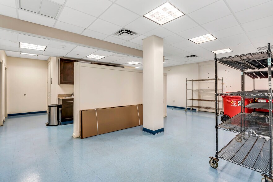 More Photos Of 3900-3908 NW 126th Ave, Coral Springs Warehouse For Sale