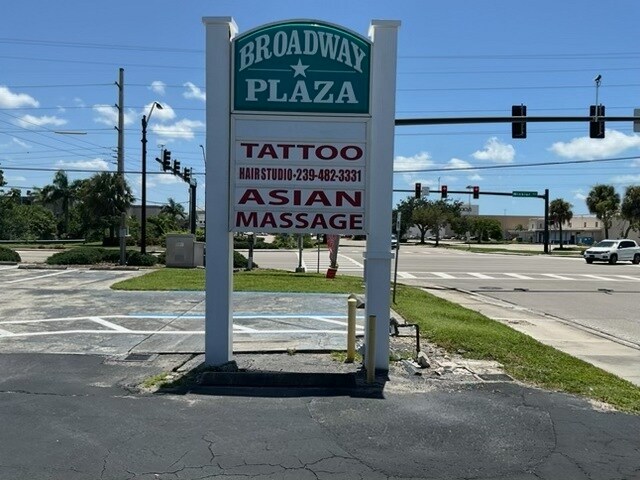 More Photos Of 3937-3957 Broadway Ave, Fort Myers Storefront Retail Residential For Sale