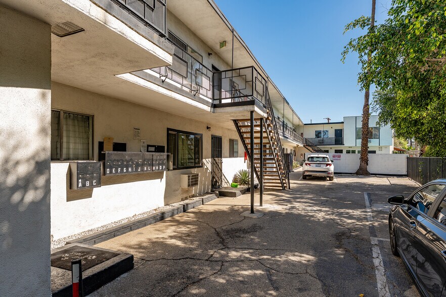 More Photos Of 252 W Elm Ave, Burbank Apartments For Sale