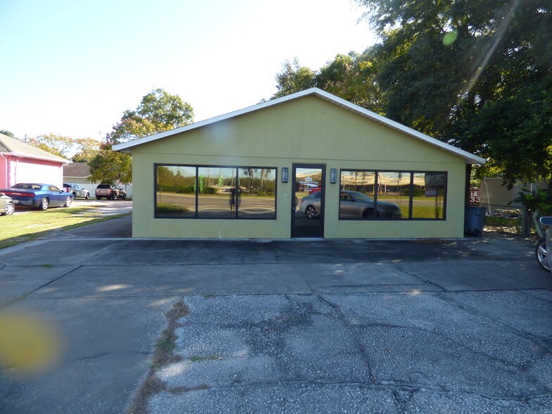 11902 Little Rd  
