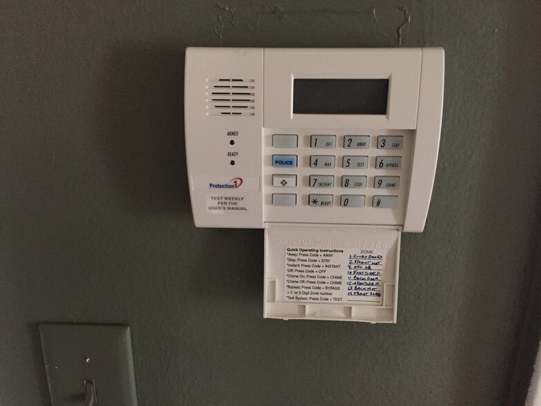 More Photos Of 3201 Crill Ave, Palatka Convenience Store For Sale