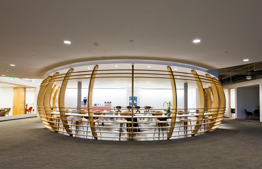 More Photos Of 2015 Manhattan Beach Blvd, Redondo Beach Office For Sale