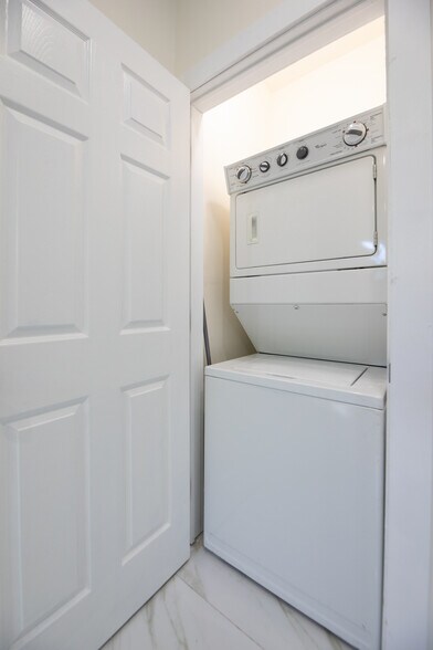 More Photos Of 742 NW 70th St, Miami Apartments For Sale
