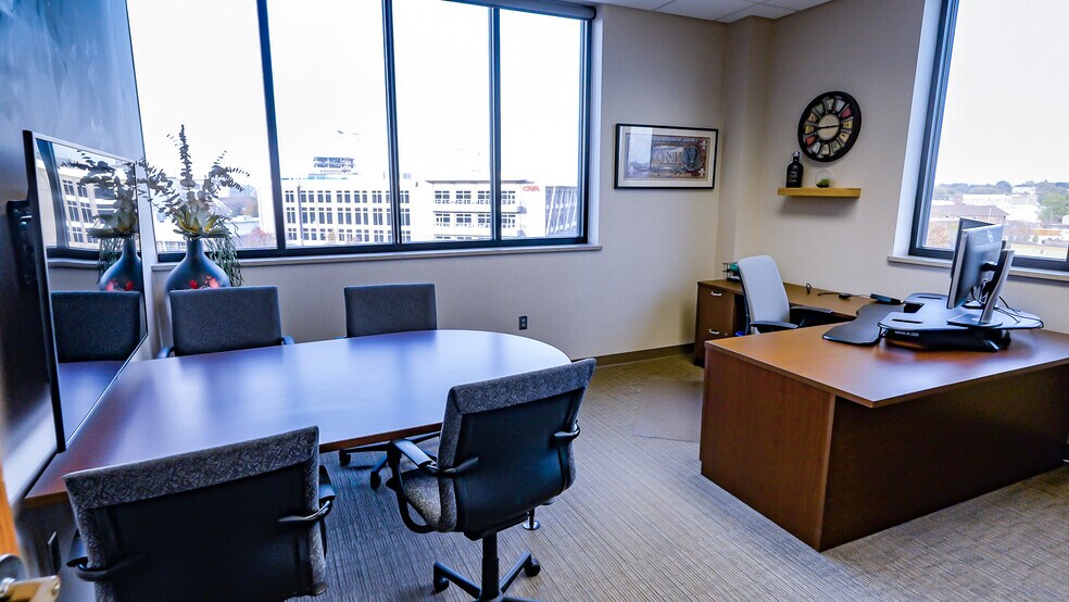 More Photos Of 200 E 10th St, Sioux Falls Office For Lease