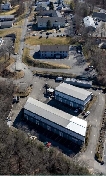More Photos Of 9 Dunham Dr, New Fairfield Warehouse For Lease
