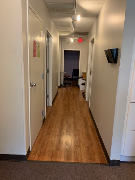 More Photos Of 930 Martin Luther King Jr Blvd, Chapel Hill Office For Lease
