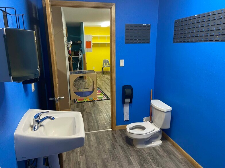 More Photos Of 834 Truman St, Winner Daycare Center For Sale