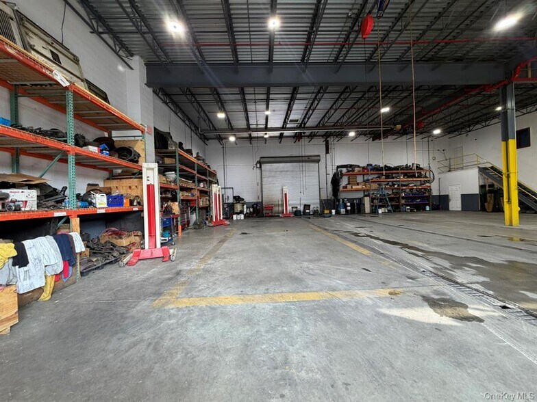 More Photos Of 8843 76th Ave, Glendale Warehouse For Sale