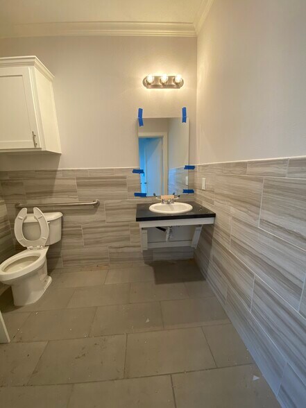 More Photos Of 8054 Preston Rd, Frisco Medical For Lease