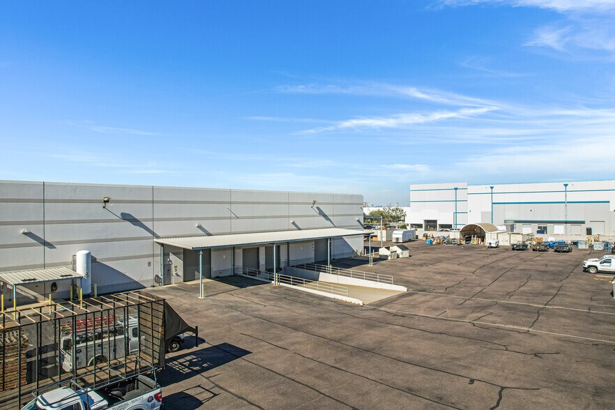 More Photos Of 1850 E Riverview Dr, Phoenix Manufacturing For Sale