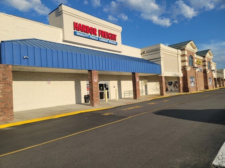 More Photos Of 701 N Battlefield Blvd, Chesapeake Unknown For Lease