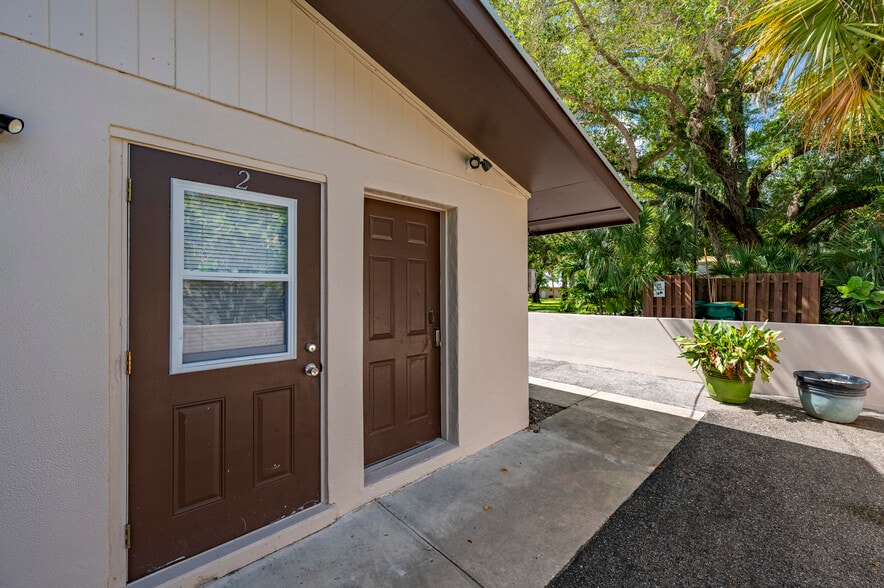 More Photos Of 23087 Central Ave, Port Charlotte Multifamily For Sale