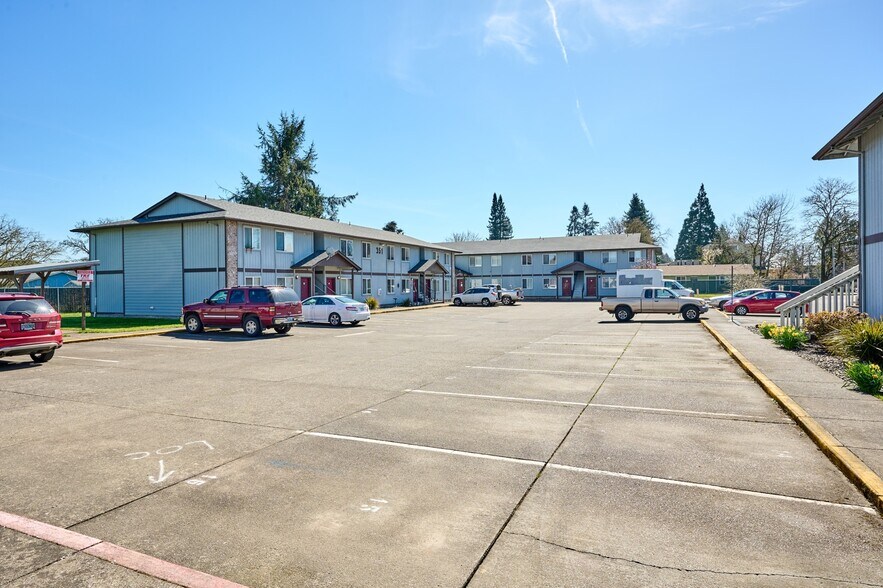 More Photos Of 351 Main St, Jefferson Apartments For Sale