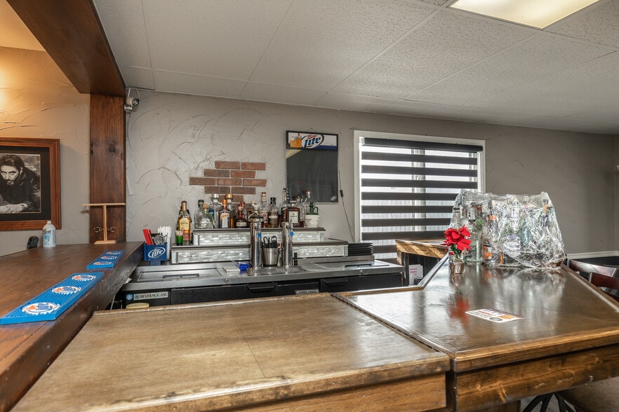 More Photos Of 7224 Center St, Mentor Restaurant For Sale