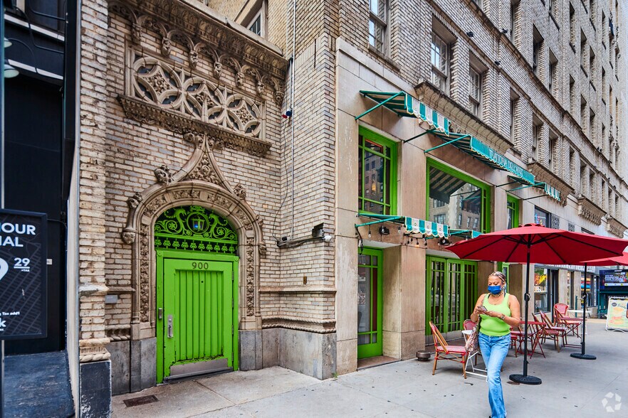 More Photos Of 200 W 57th St, New York Office For Lease