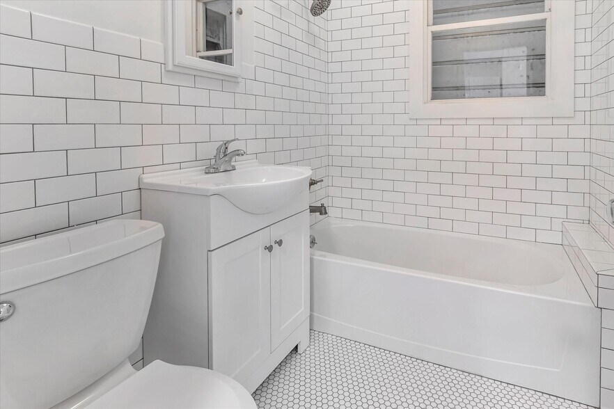 More Photos Of 221 San Jose Ave, San Francisco Apartments For Sale