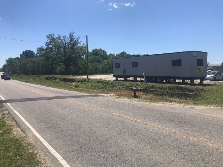 More Photos Of 1602 Black Creek Rd, Wilson Land For Lease