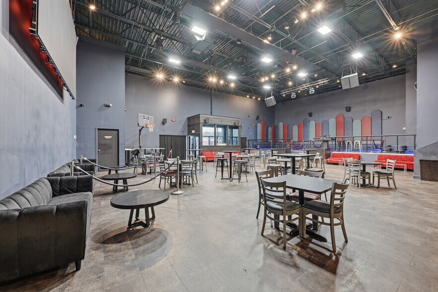 More Photos Of 370 E Main St, Ansonia Restaurant For Sale